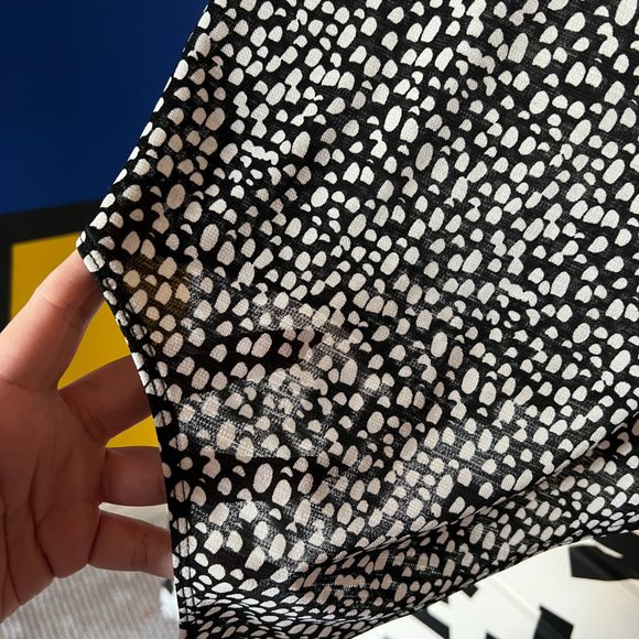 Express Body Contour See-Thru Thong Bodysuit - Picture 3 of 3